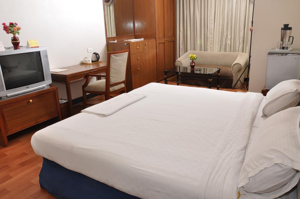 Hotel Sitara Residency Hyderabad Quarto foto